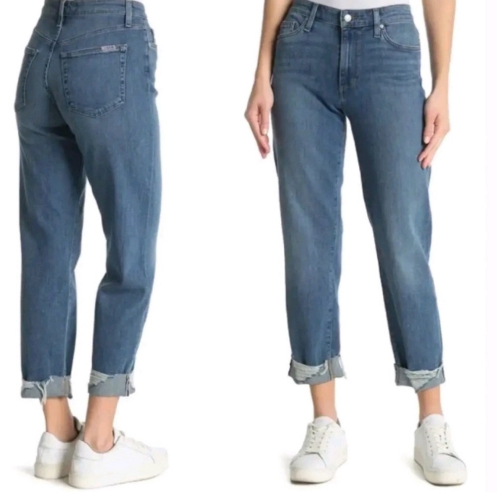 Joes Jeans Niki Boyfriend Cropped Jeans.